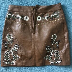 Brown floral embroidered leather skirt